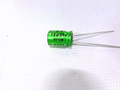 NICHICON UES1H100MPM