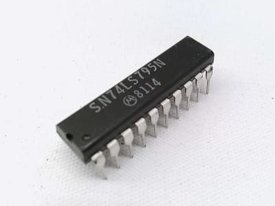 GENERIC IC74LS795N