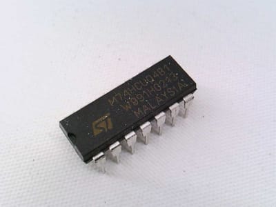 ST MICRO M74HCU04B1R