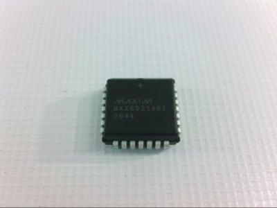 MAXIM INTEGRATED PRODUCTS MAX6921AQI+