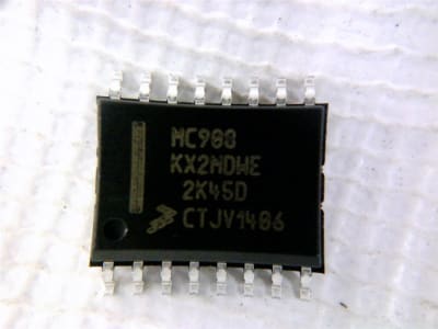 NXP SEMICONDUCTOR MC908KX2MDWE