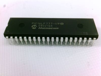 MICROCHIP TECHNOLOGY INC PIC16LF777IP