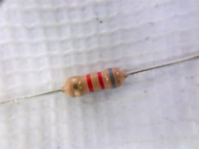GENERIC R8.2K025W5C