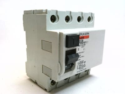 SCHNEIDER ELECTRIC RGM631004