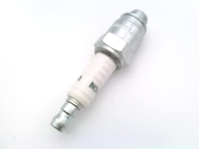 CHAMPION SPARK PLUGS UY6