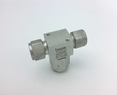 SWAGELOK SS-8TF-440