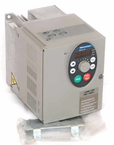 SCHNEIDER ELECTRIC ATV-31HU15N4A
