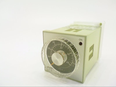 OMRON E5C2-R20J 110-120VAC 0-400C/32-752F
