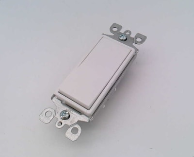 LEVITON 05613-W