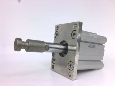 SMC CDQ2F63-40DZ