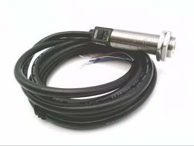 BANNER ENGINEERING M18TUP8