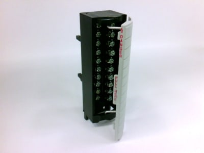 TE CONNECTIVITY 147020-1