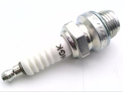 NGK SPARK PLUGS 2910