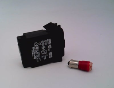 ALLEN BRADLEY 800E-3TL5R