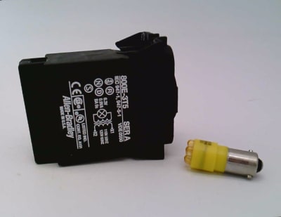 ALLEN BRADLEY 800E-3TL5A