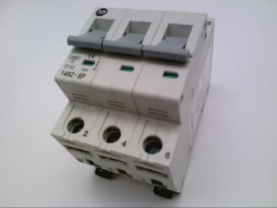 ALLEN BRADLEY 1492-SP3D320