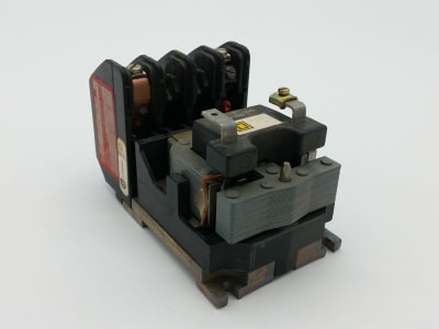 SCHNEIDER ELECTRIC 8903LO20V04