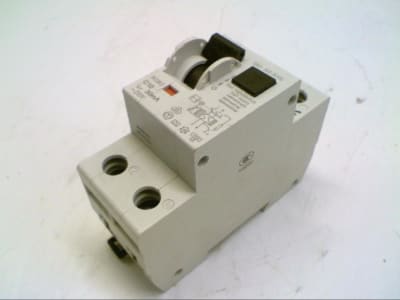 SIEMENS 5SU1-353-7KV10