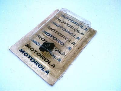 NXP SEMICONDUCTOR MOC1000