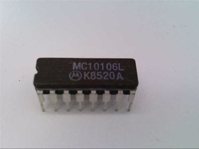 NXP SEMICONDUCTOR MC10106L