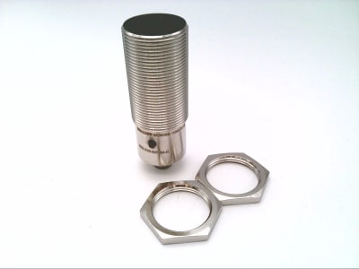 BALLUFF BES 516-327-S4-C