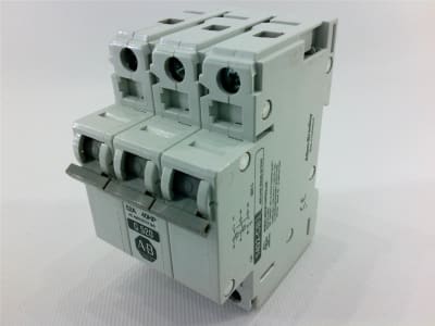 ALLEN BRADLEY 1492-CB3-G520