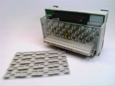 ALLEN BRADLEY 1492-IFM40F-FS120-2