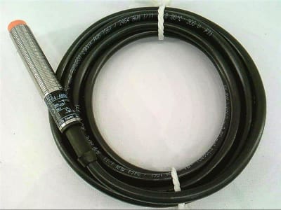 EFECTOR IF0302