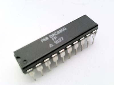ANALOG DEVICES DAC8800FP