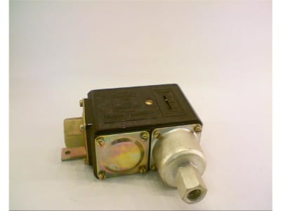 SCHNEIDER ELECTRIC 9012-FLG-4