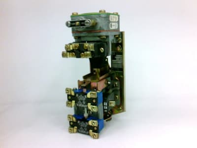 SCHNEIDER ELECTRIC 9050BO3E