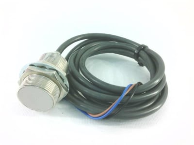 OMRON E2E-X10F1 2M