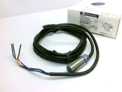 SCHNEIDER ELECTRIC XS512B1NBL2
