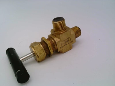 SWAGELOK B-18RM8-A