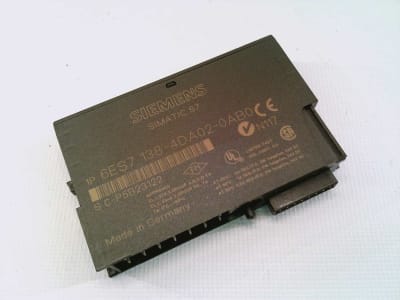 SIEMENS 6ES7138-4DA02-0AB0