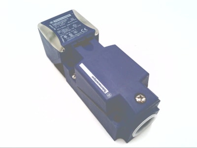 TELEMECANIQUE SENSORS XS8C4A1PCG13