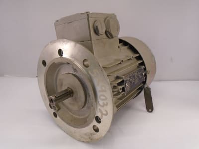 SIEMENS 1LA7073-6AA11