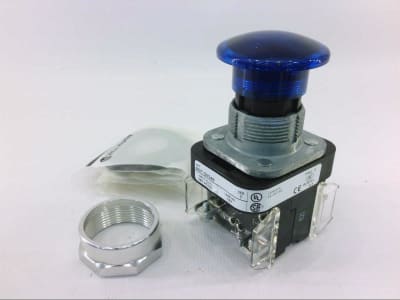 ALLEN BRADLEY 800T-QM24B