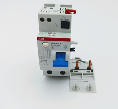 ASEA BROWN BOVERI 2CSB202101R1400