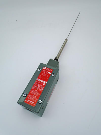 ALLEN BRADLEY 802XR-WS1C7