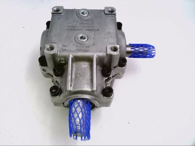 SUPERIOR GEARBOX COMPANY R1009AUEL0328
