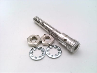 BALLUFF BES0024