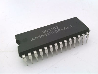MITSUBISHI M5M5256DP-70LL