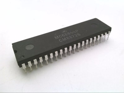 NXP SEMICONDUCTOR MC68B44P