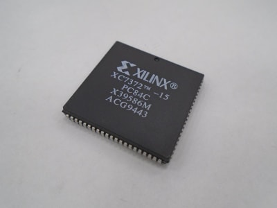 XILINX XC7372-15