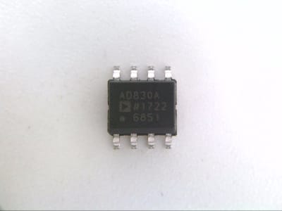 ANALOG DEVICES AD830ARZ
