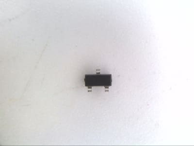 NEXPERIA BZX84-B3V3,215