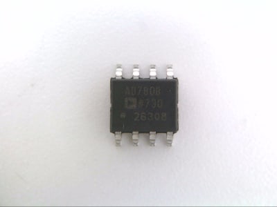 ANALOG DEVICES AD780BRZ-REEL7