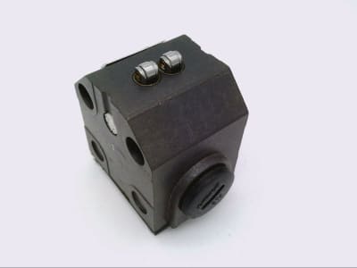 BALLUFF BNS 819-B02-R08-40-13