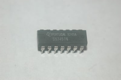TEXAS INSTRUMENTS SEMI SN7451N